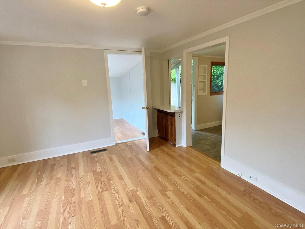 87 Snowden (rear Cottage) Avenue - Photo 9