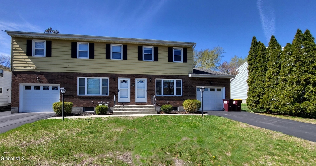 33a Ledgewood Drive - Photo 0