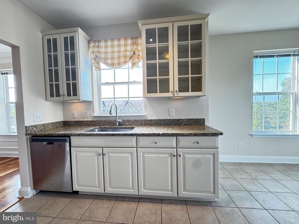 9204 Charleston Drive - Photo 24