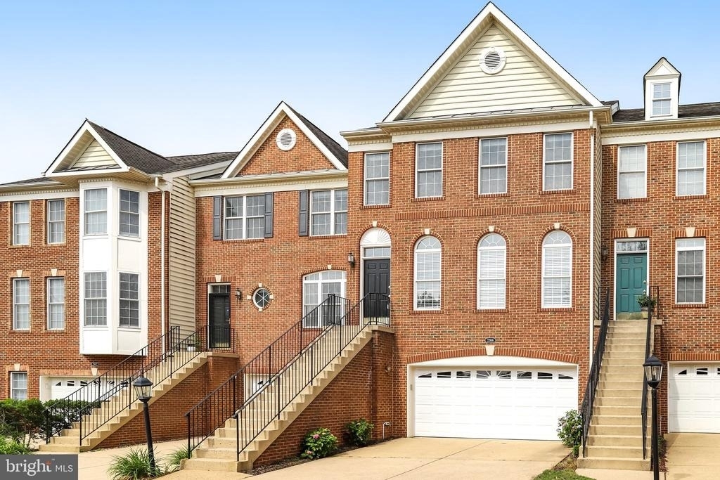 22616 Welborne Manor Square - Photo 1