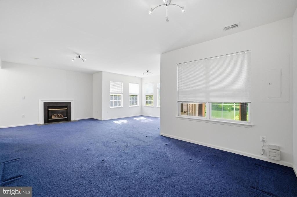 44094 Saxony Terrace - Photo 46