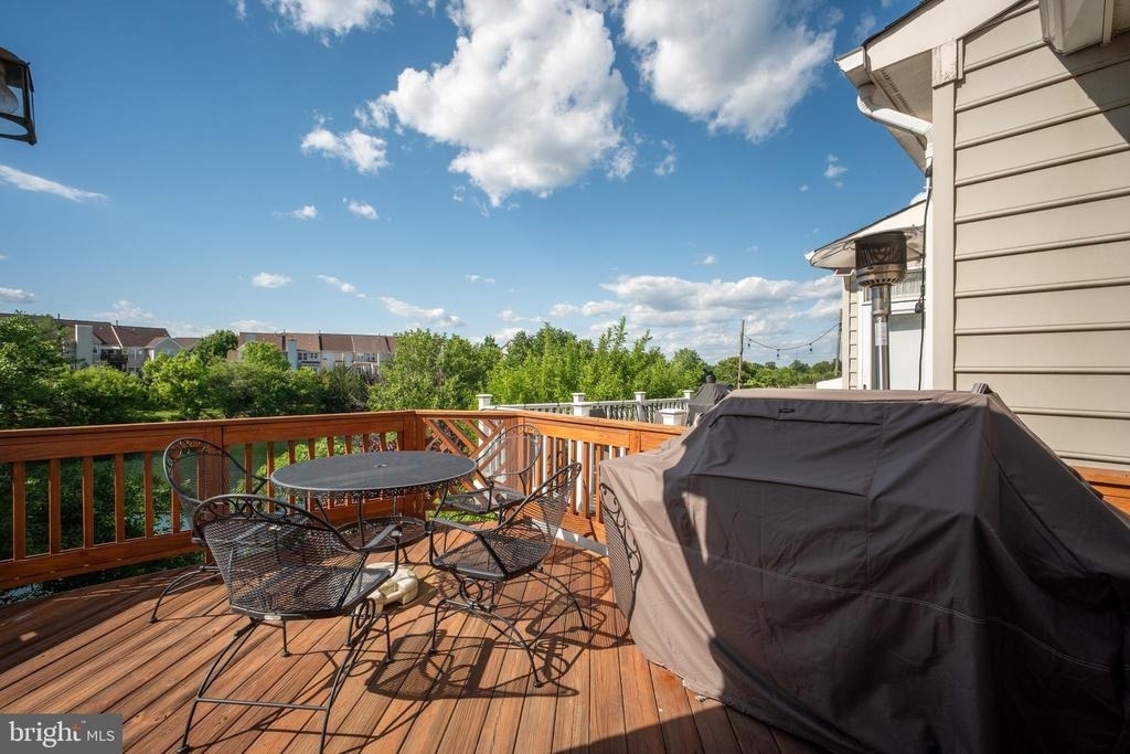 44094 Saxony Terrace - Photo 28