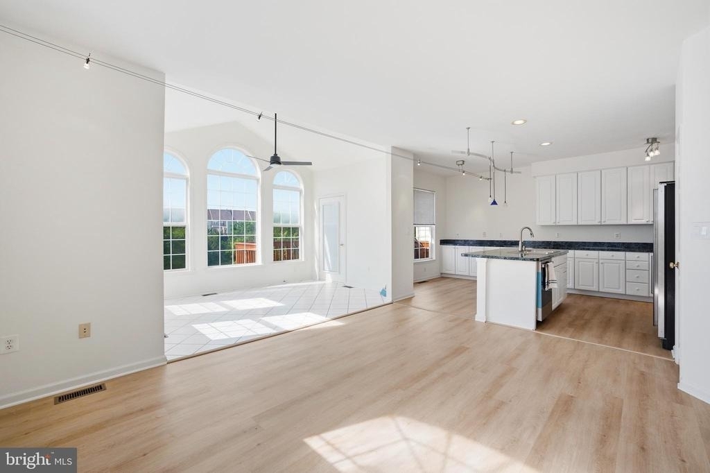 44094 Saxony Terrace - Photo 19
