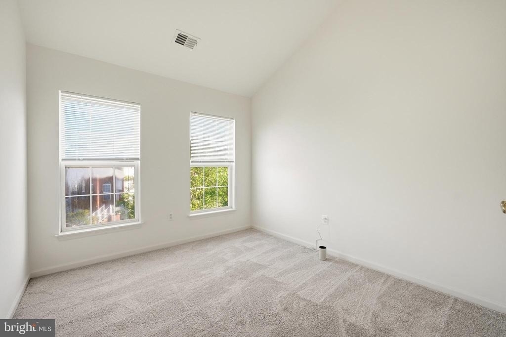 44094 Saxony Terrace - Photo 43