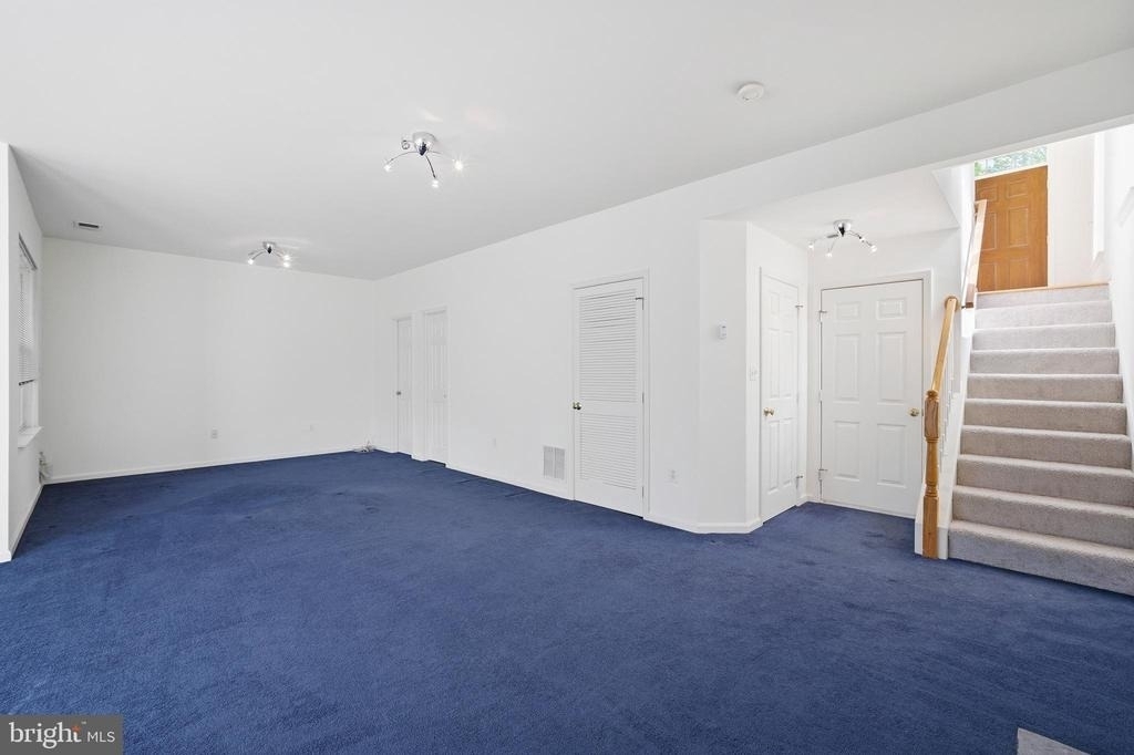 44094 Saxony Terrace - Photo 48