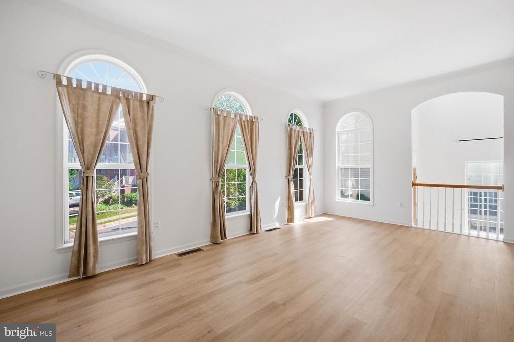 44094 Saxony Terrace - Photo 15