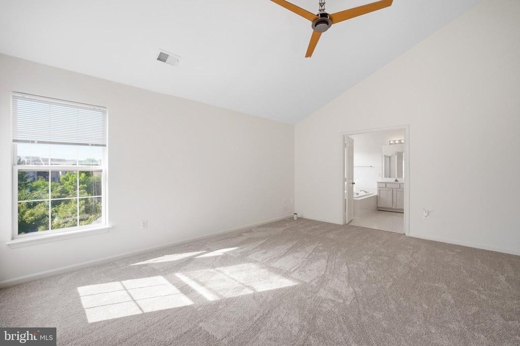 44094 Saxony Terrace - Photo 32