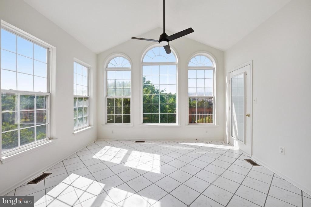 44094 Saxony Terrace - Photo 21