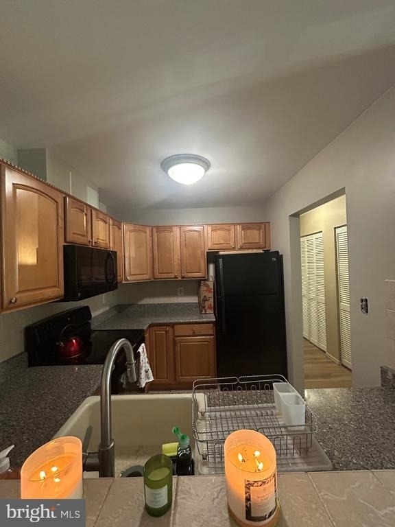 7804 Harrowgate Circle - Photo 9