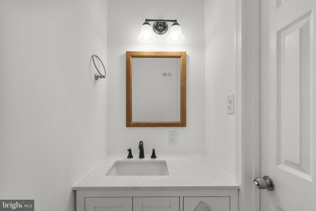 2407 Alsop Court - Photo 11