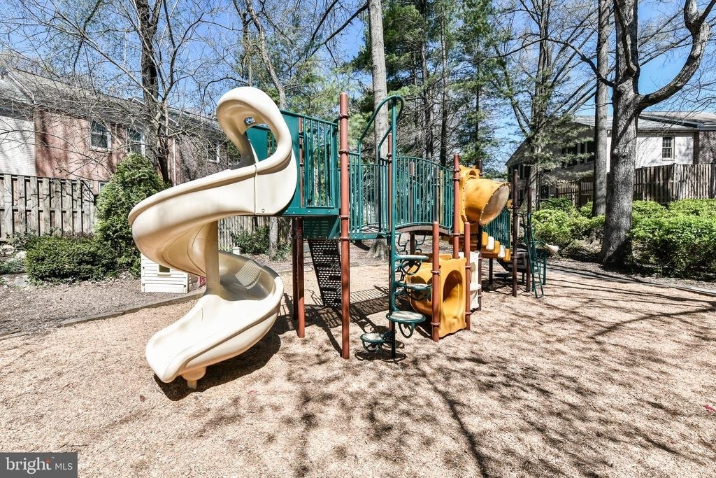 2407 Alsop Court - Photo 36