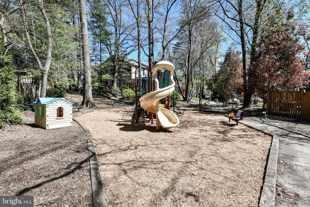 2407 Alsop Court - Photo 37