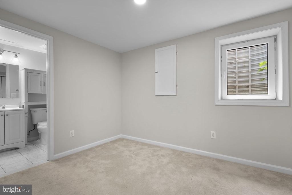 2407 Alsop Court - Photo 28
