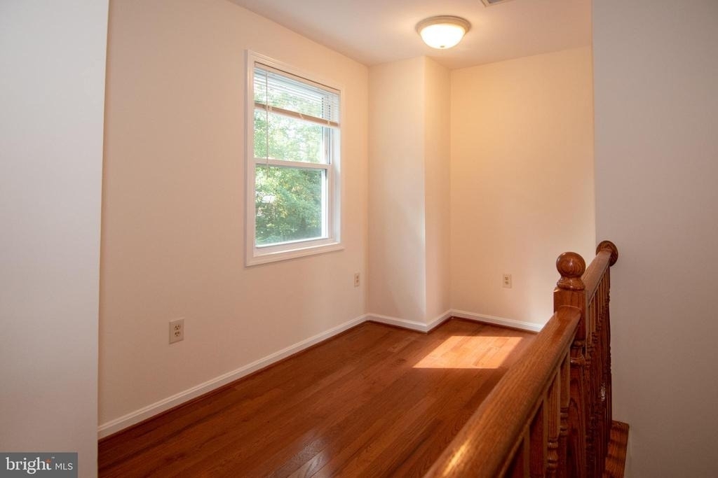 6733 Gouthier Road - Photo 10