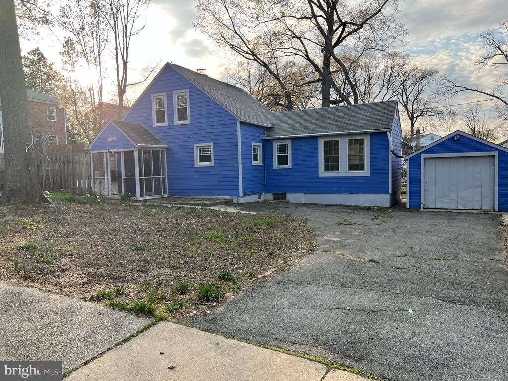 5810 Mount Vernon Drive - Photo 0