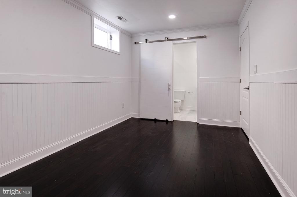 1628 Great Falls Street - Photo 52