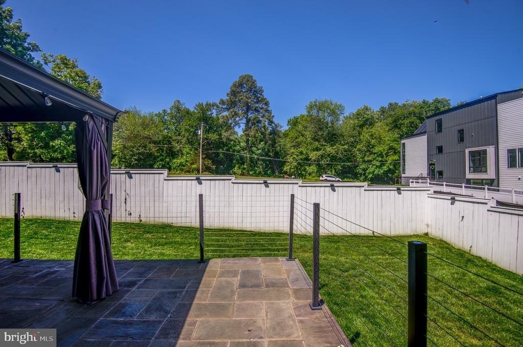 1628 Great Falls Street - Photo 26