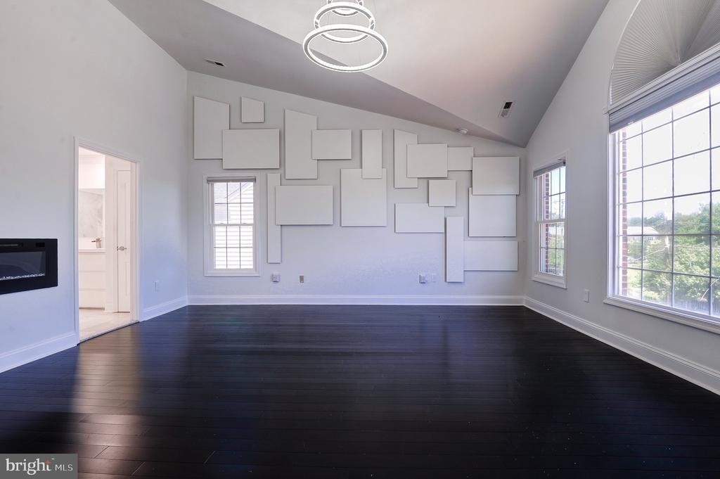 1628 Great Falls Street - Photo 31