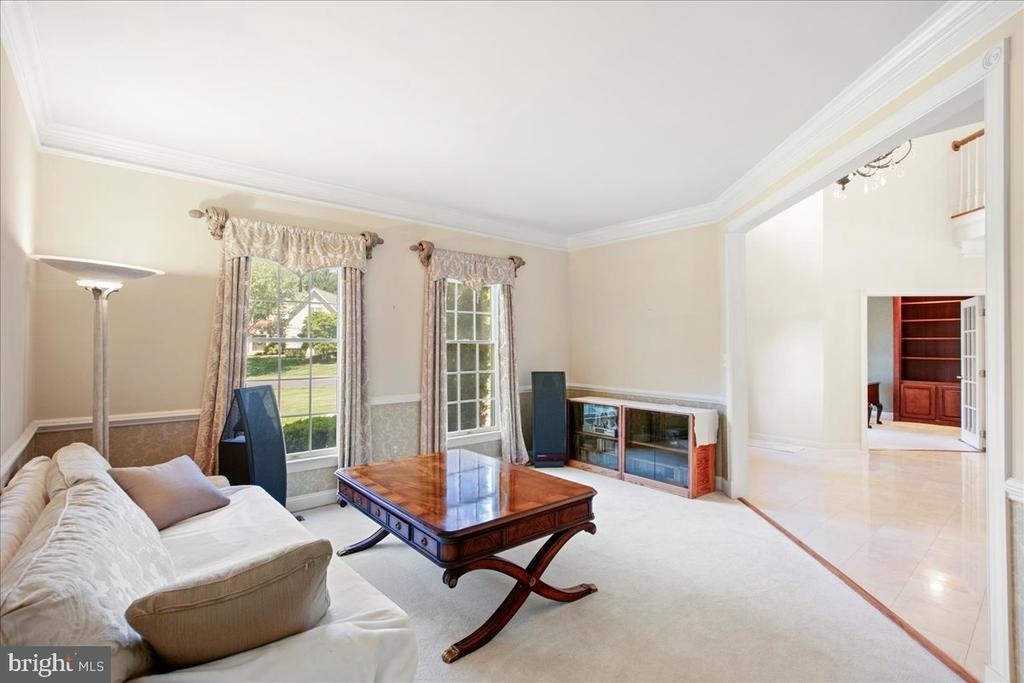 10243 Brittenford Drive - Photo 9