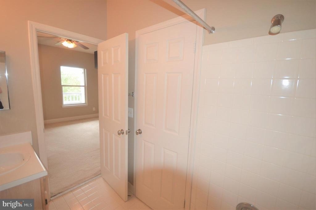 13058 Autumn Woods Way - Photo 18