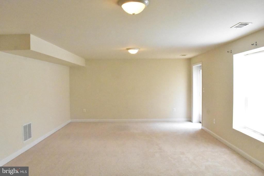 1310 Walker Drive - Photo 35