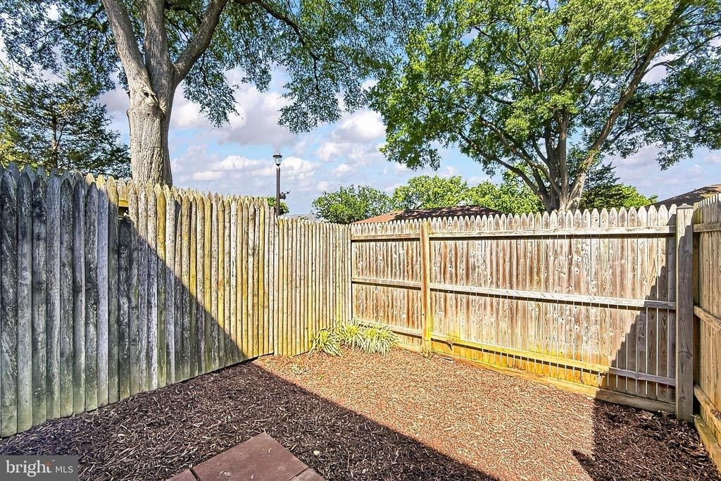 104 W Annandale Road - Photo 24