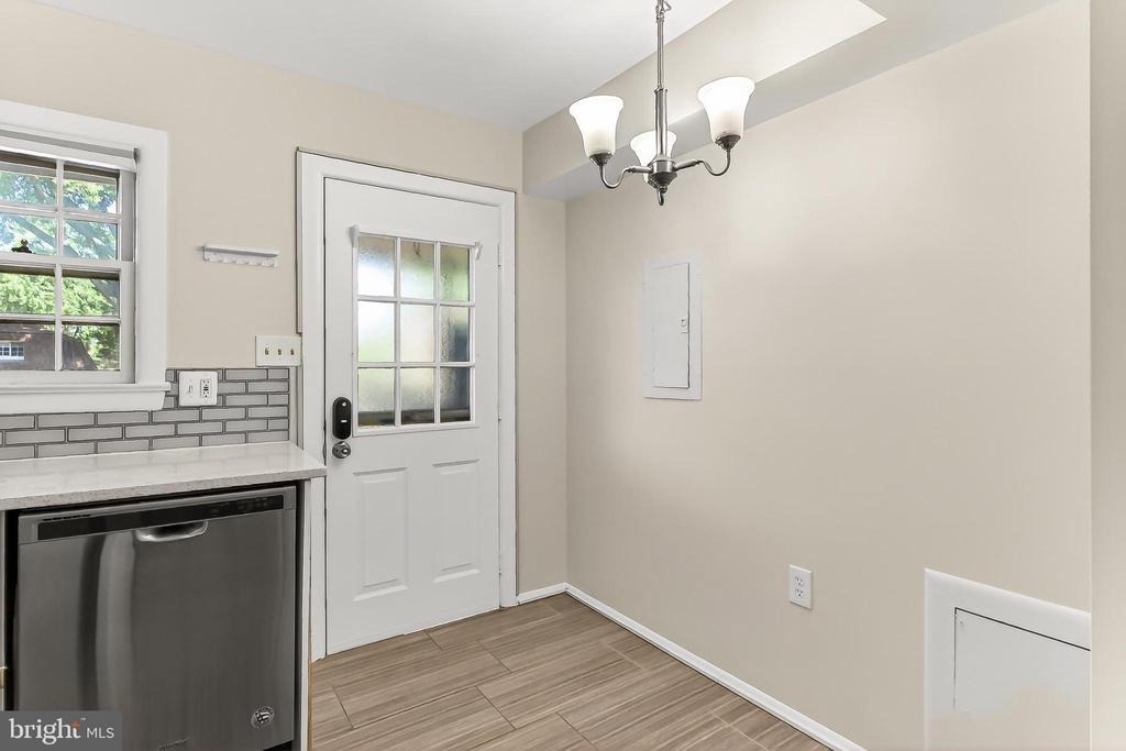 104 W Annandale Road - Photo 13