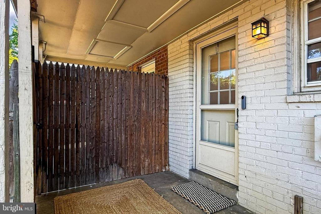 104 W Annandale Road - Photo 25