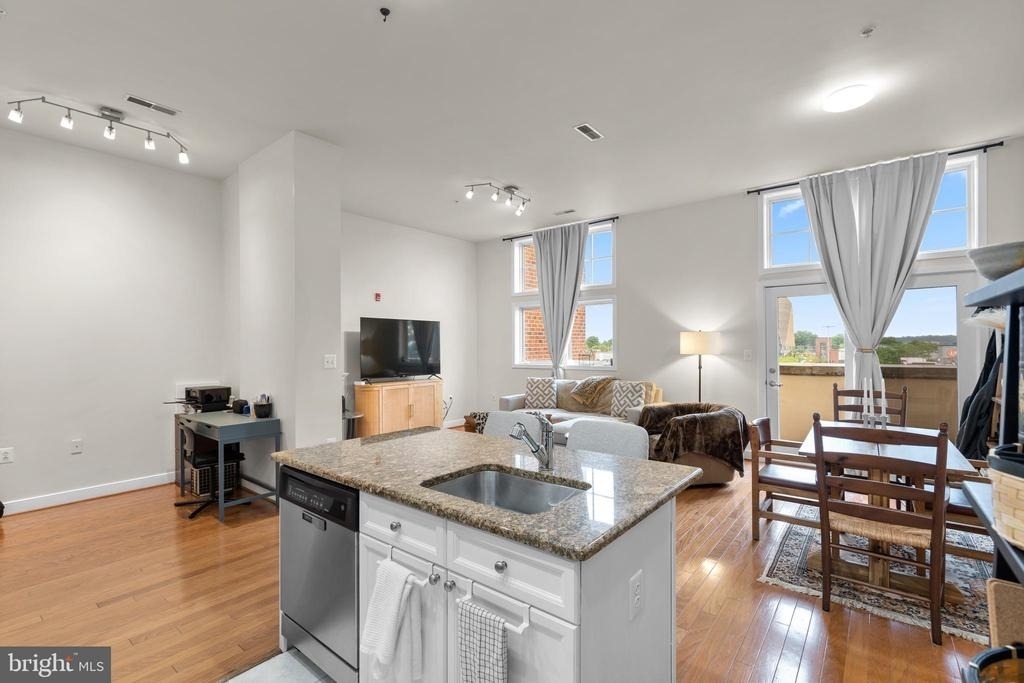 181 E Reed Avenue - Photo 8