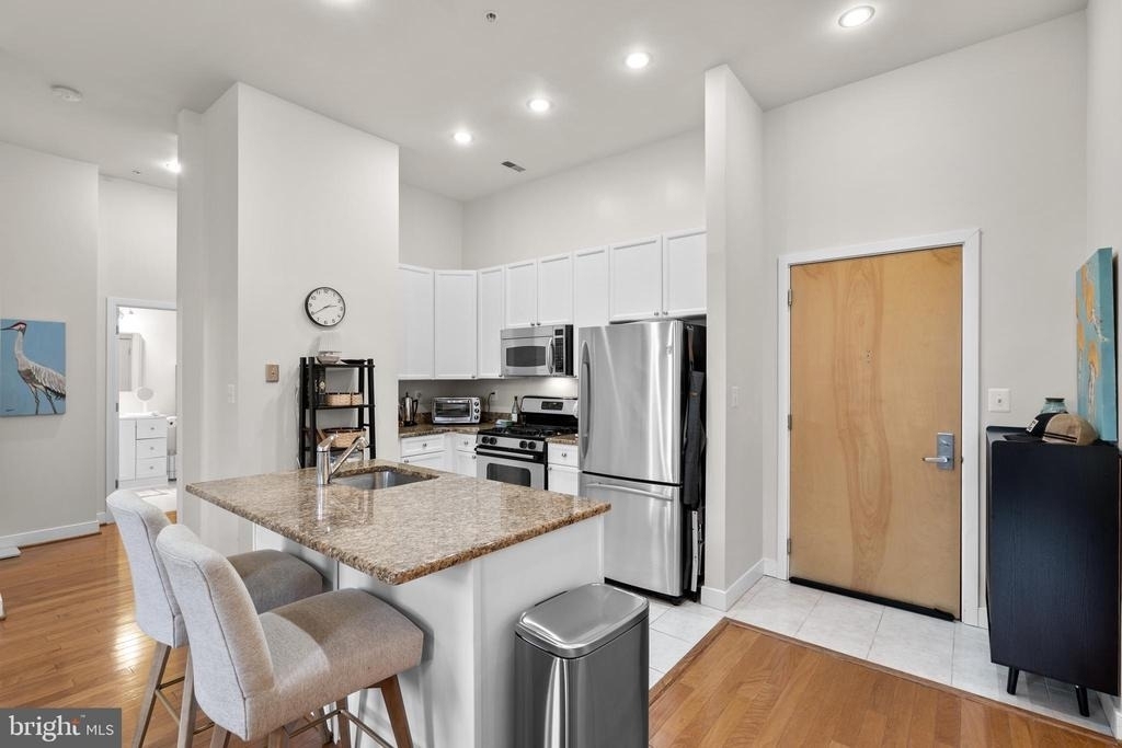 181 E Reed Avenue - Photo 0