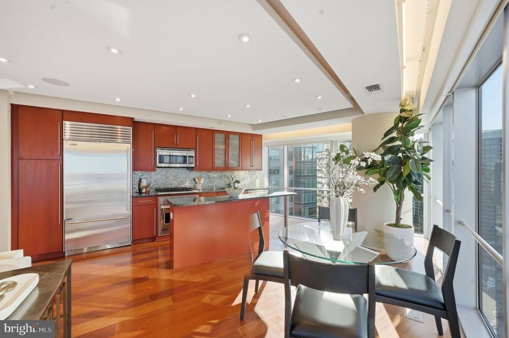1111 19th Street N - Photo 10