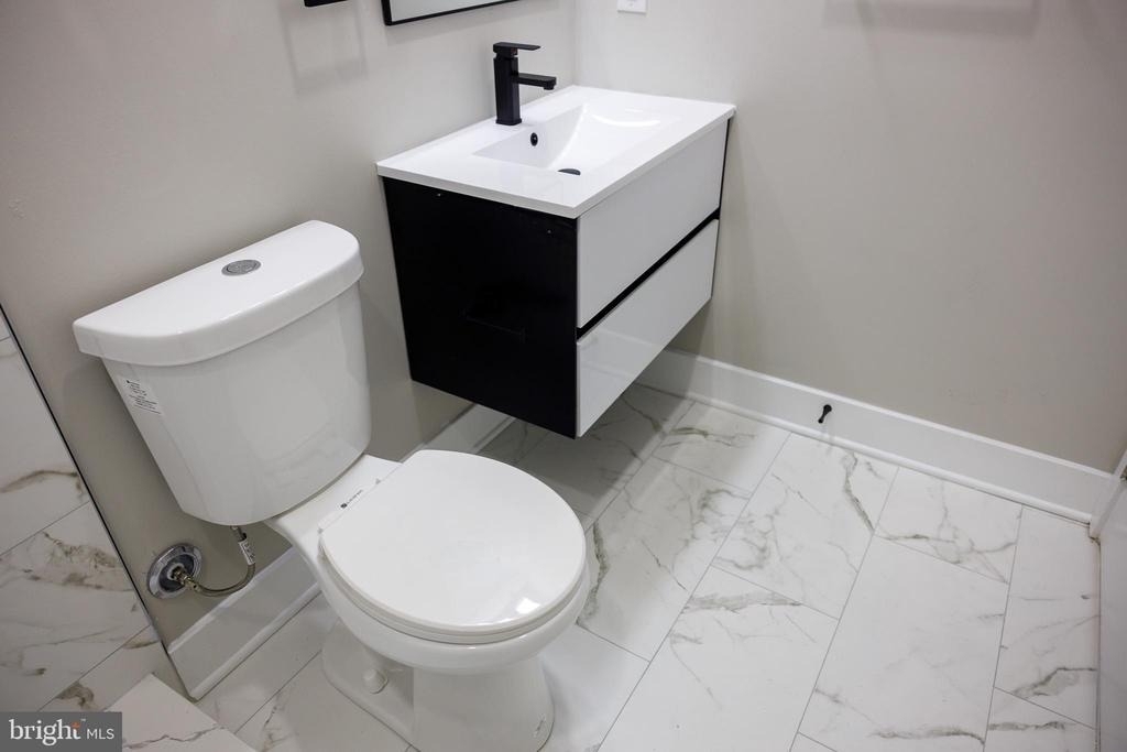 1201 Lindley Avenue - Photo 15