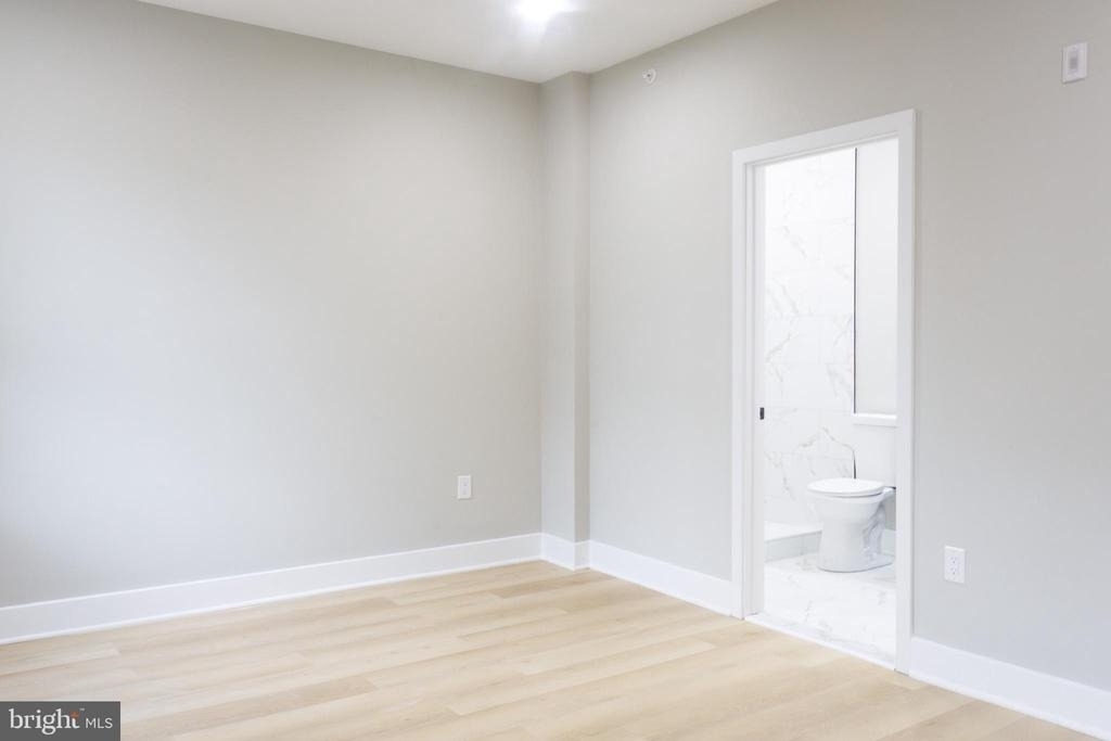 1201 Lindley Avenue - Photo 24
