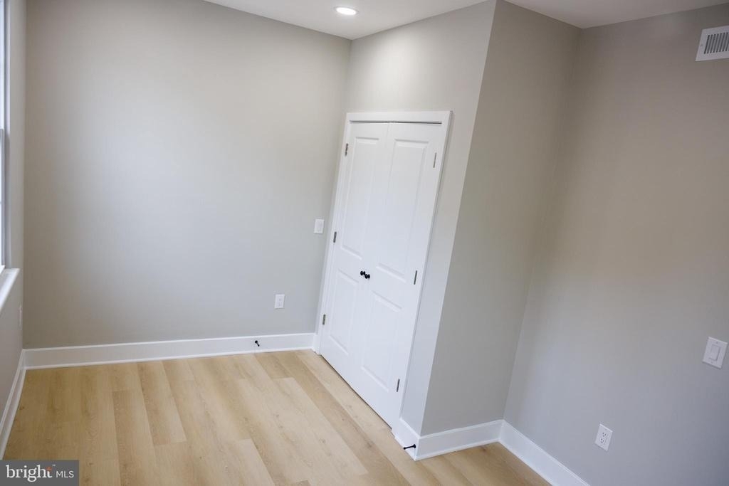 1201 Lindley Avenue - Photo 20