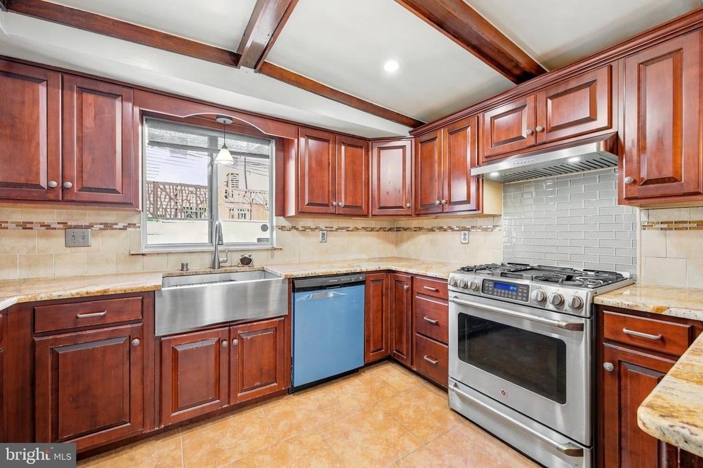 1640 S 13th Street - Photo 4