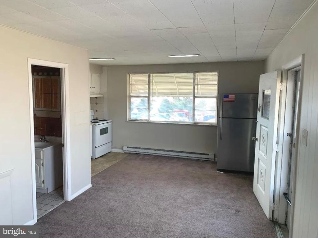 1310 4th Avenue - Photo 2