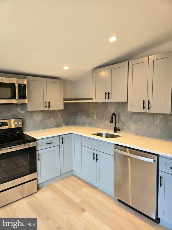 119 Chestnut Street - Photo 2