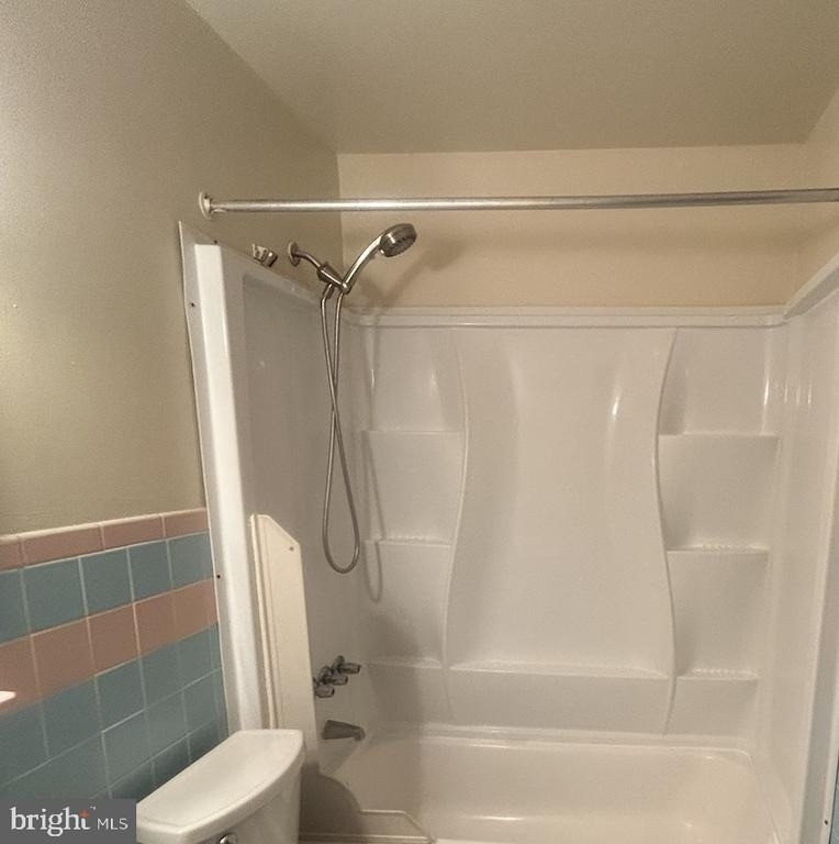 850 Station Avenue - Photo 6