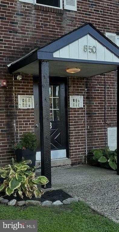 850 Station Avenue - Photo 1