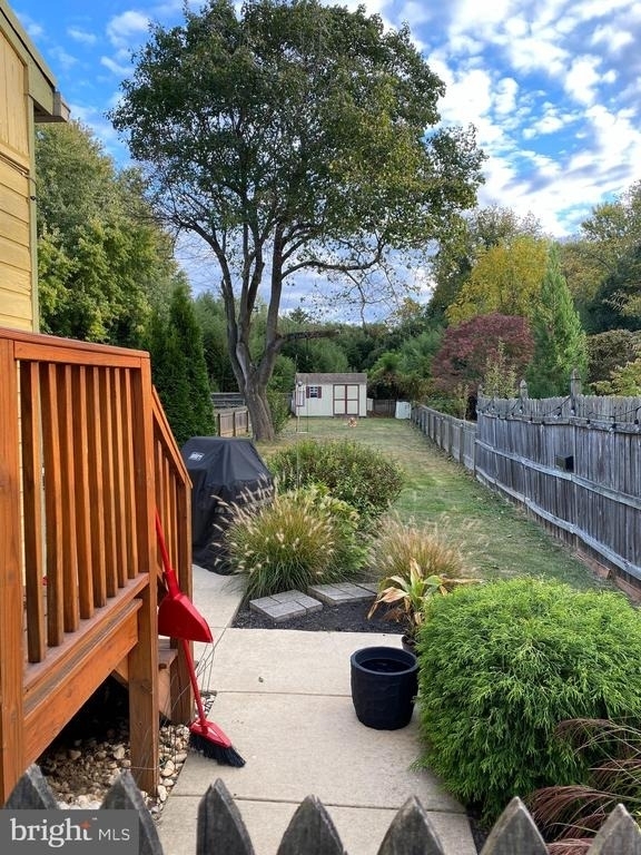 130 E Marshall Avenue - Photo 1