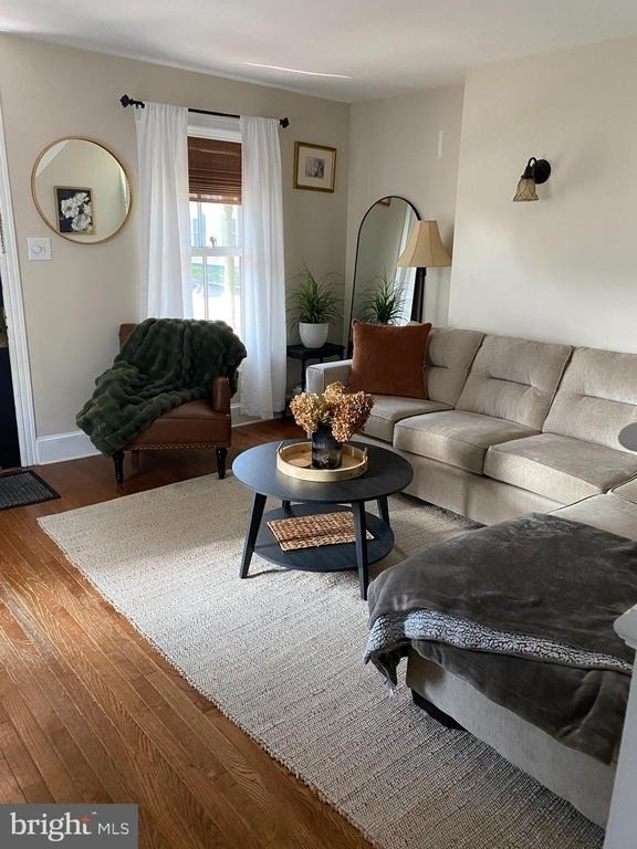 130 E Marshall Avenue - Photo 6