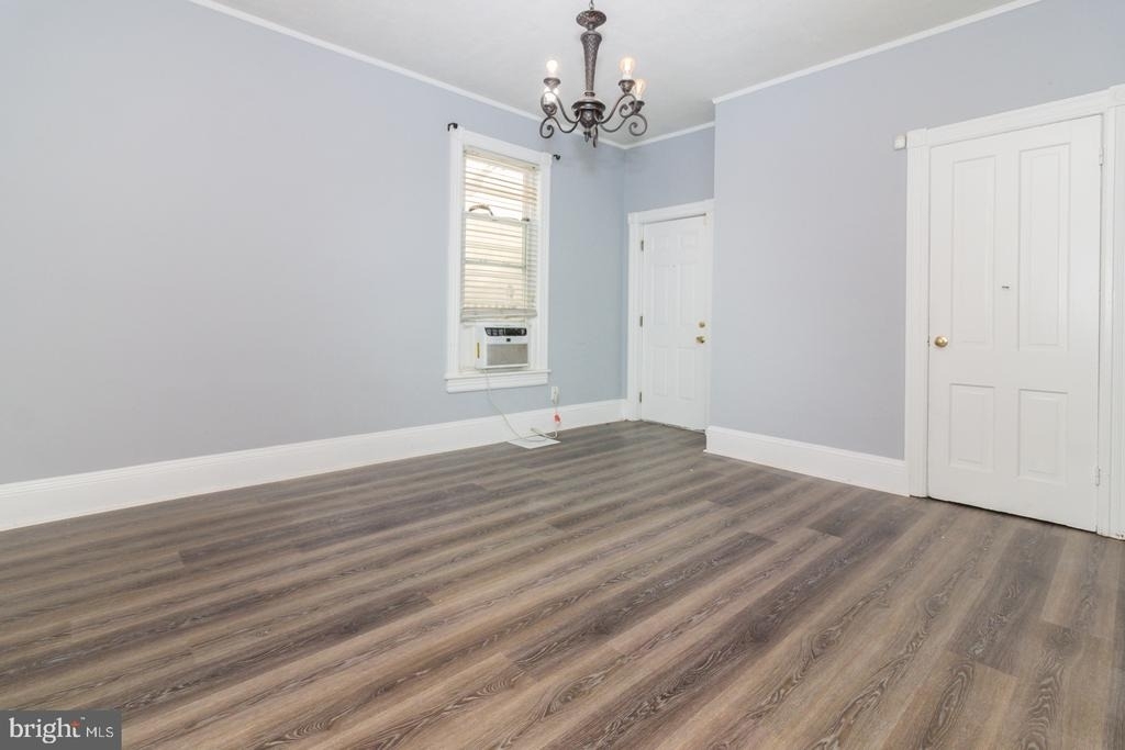 635 Chambers Street - Photo 7