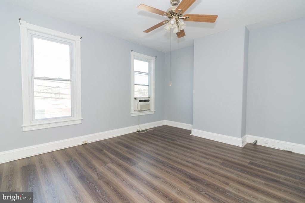 635 Chambers Street - Photo 13