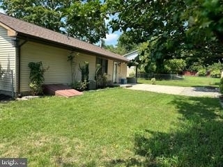9 Centre Avenue - Photo 2