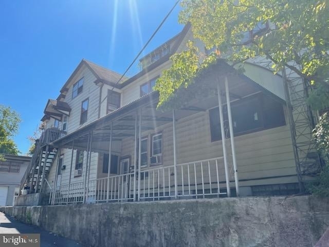 105 Atlantic Street - Photo 0