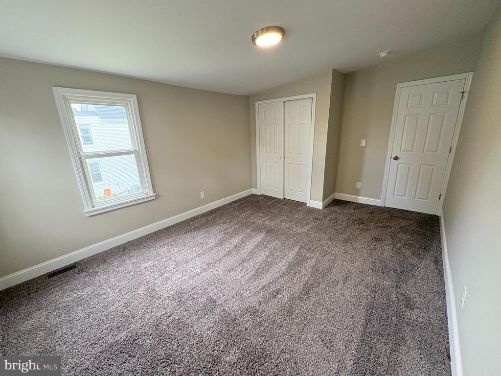 806 High Street - Photo 3