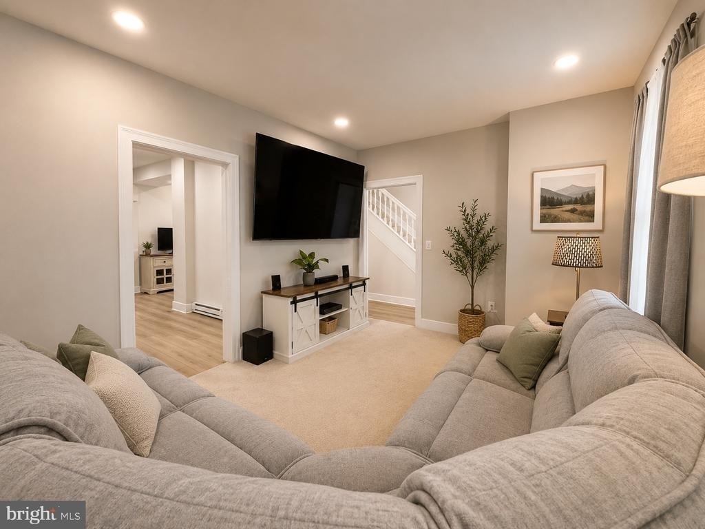 909 Corbett Street - Photo 14