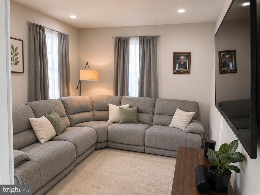 909 Corbett Street - Photo 13