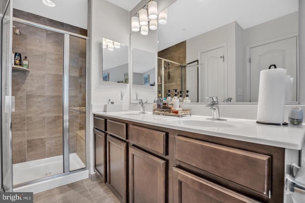 1601 Wesbourne Drive - Photo 13