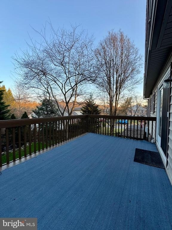 20333 Pleasant Ridge Drive - Photo 8